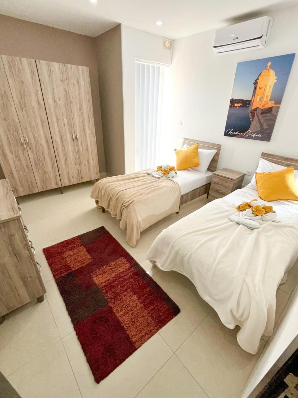 Apartament In Ta' Xbiex 3Br- 3 Min Yatch Marina Мсида Экстерьер фото